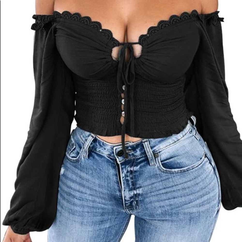Crop top off the shoulder